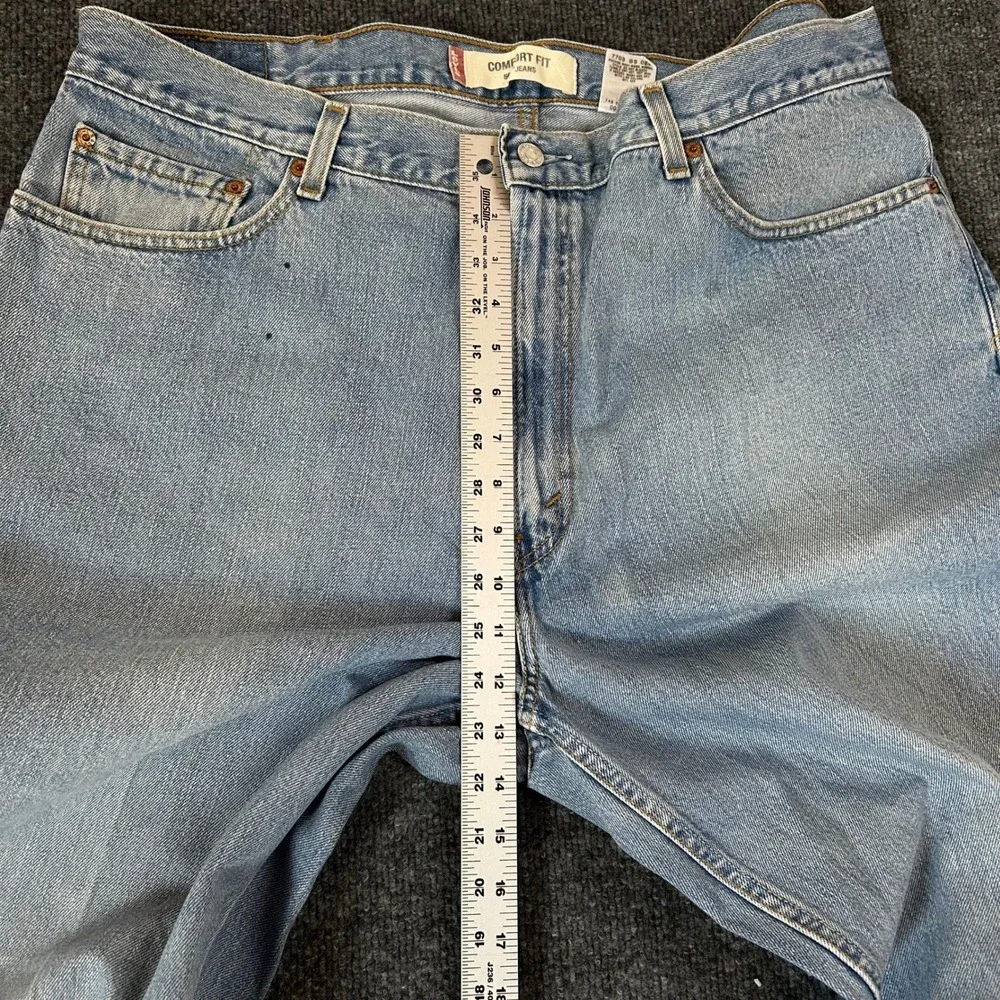 Levi's Jeans Mens Size 40x30 560 Comfort Fit Light Wash Blue Denim Relaxed Baggy